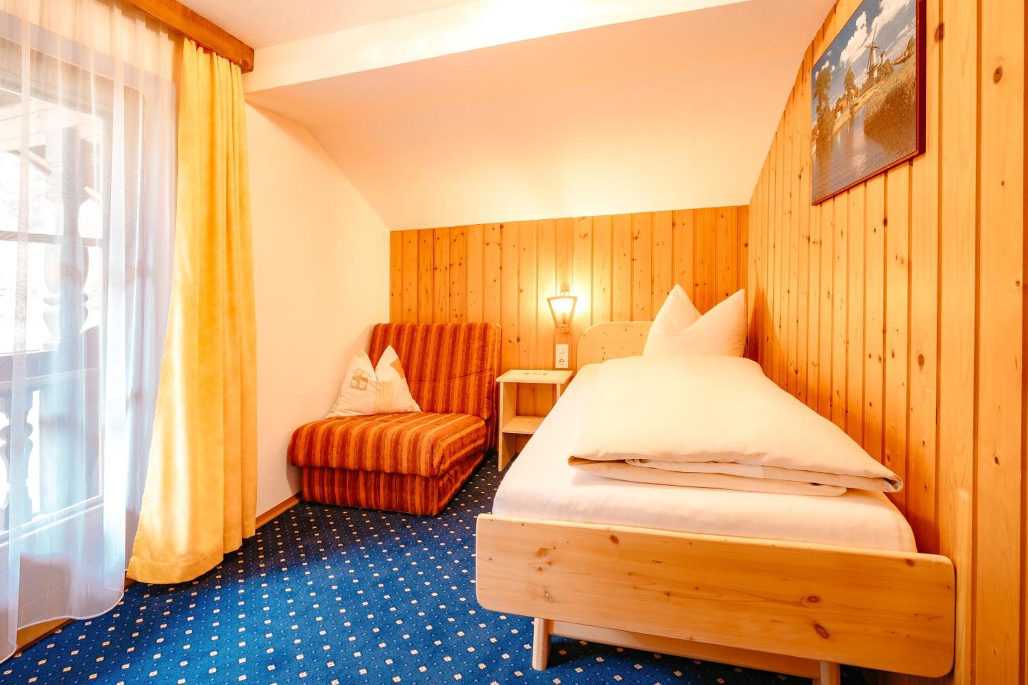 Gaestehaus Waldruh Brandberg Pokoj fotografie